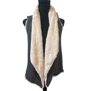 Dylan Los Angeles faux fur sherpa lined grey vest cascading hem Size XS
